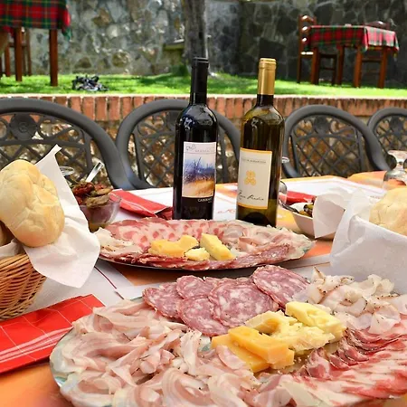 Colle Del Barbarossa Farm stay Teolo