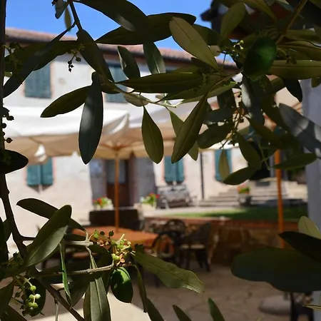 Colle Del Barbarossa Farm stay