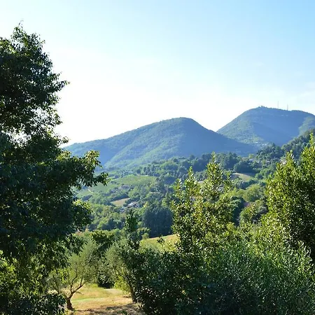 Colle Del Barbarossa Feriegård