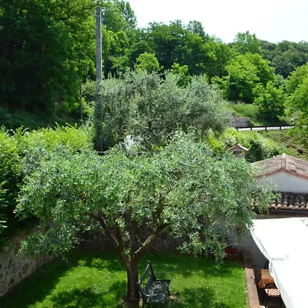 Colle Del Barbarossa Farm stay Teolo