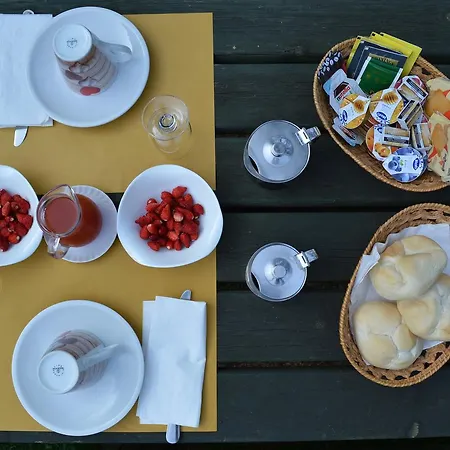Colle Del Barbarossa Farm stay Teolo