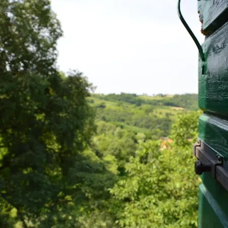 Farm stay Colle Del Barbarossa